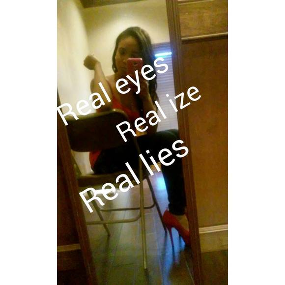 Meet your Posher, Ashley - Picture 1 of 1